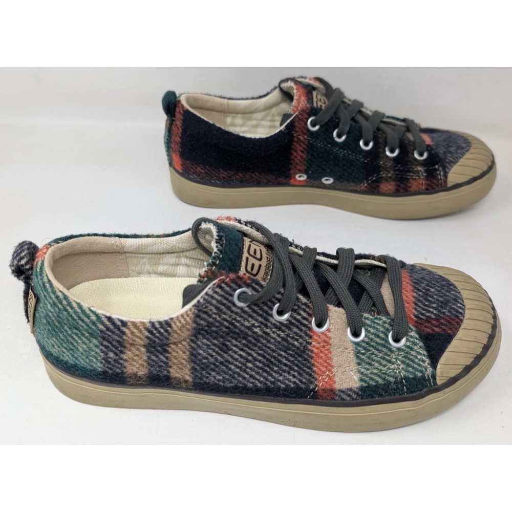 Keen Elsa Sneakers Fleece Plaid Flannel Wool‎ Women's Size 7 Shoes